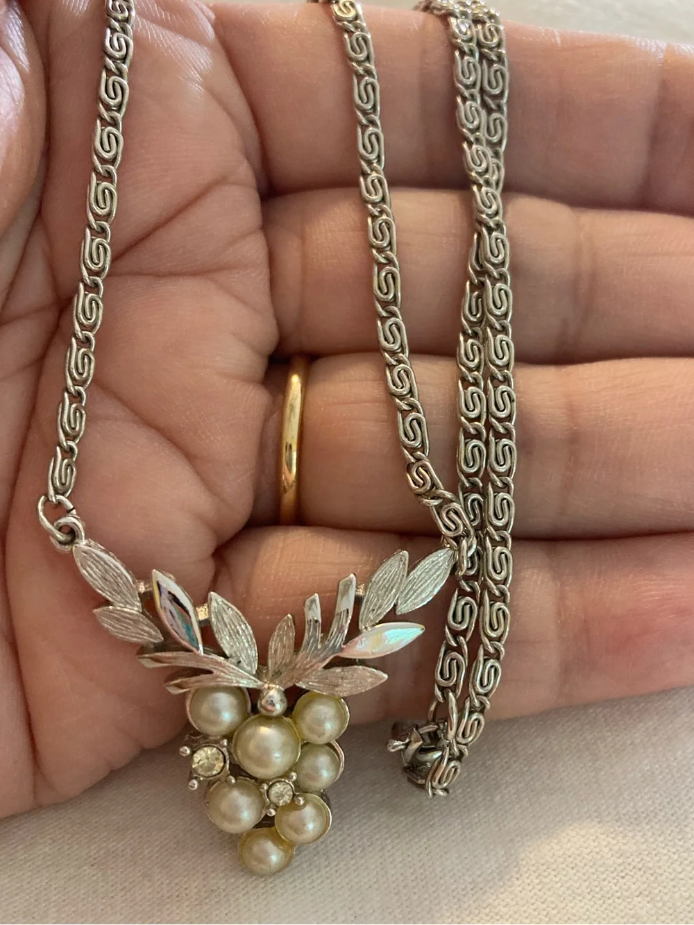 Avon Signed Vintage Silver Tone Necklace